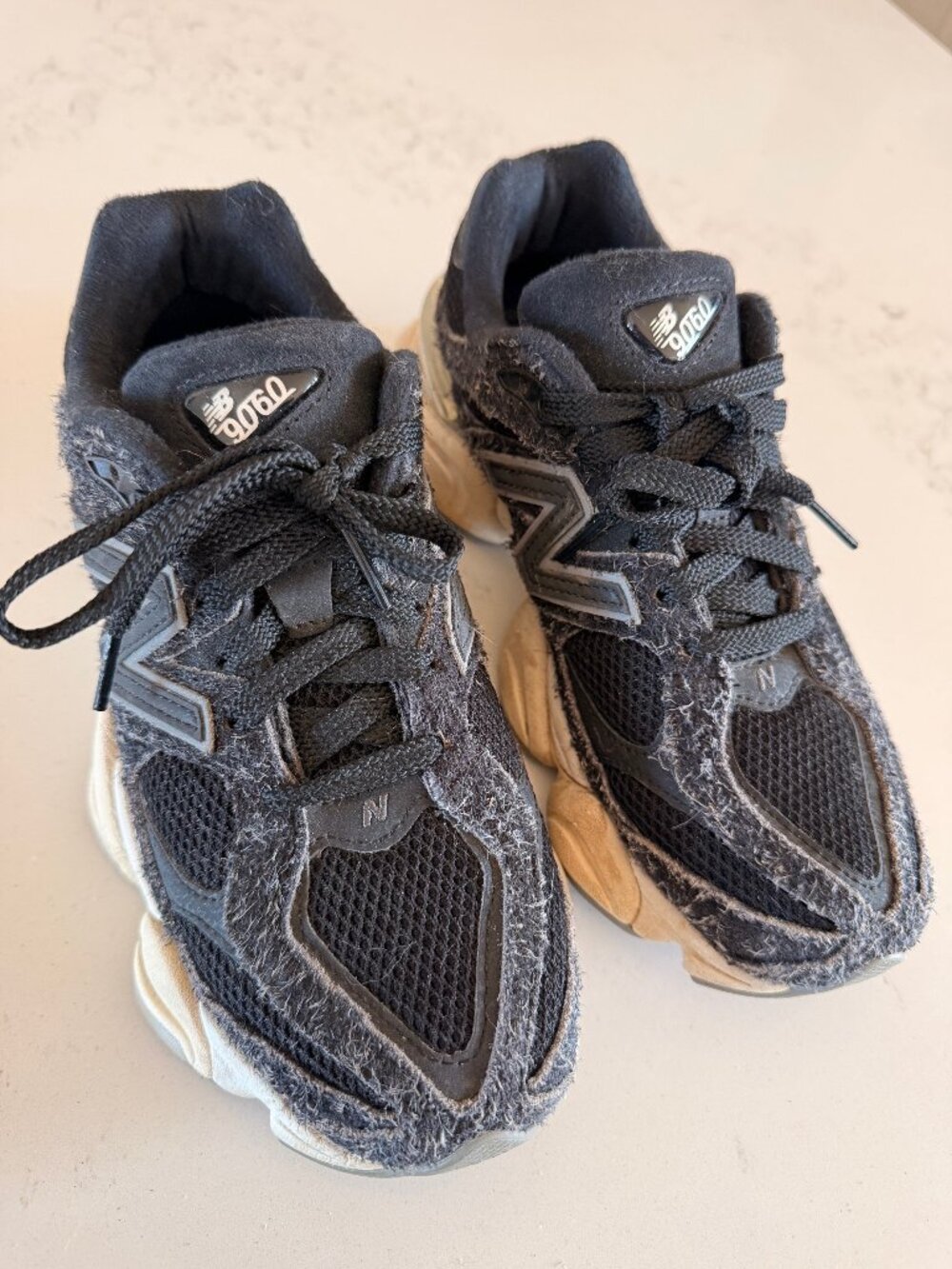 New Balance 9060 Women's Size 6.5